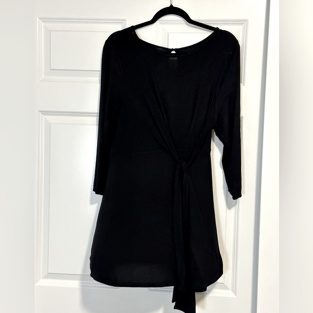 AGlo Maternity Long Sleeve Mock Wrap Dress. X-Large